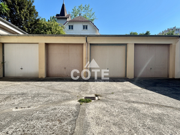 Offres de location Garage Grenoble 38100